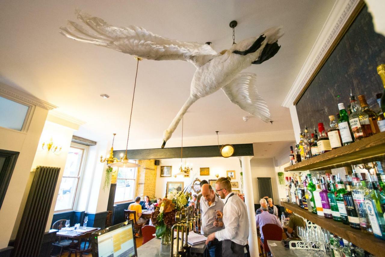 The Crooked Swan Hotel Crewkerne Exterior photo